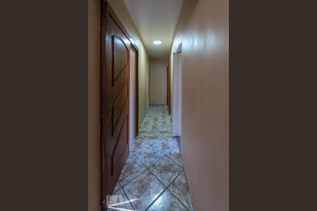 Corredor de apartamento para alugar com 4 quartos, 290m² em Braz de Pina, Rio de Janeiro