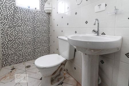 Casa para alugar com 80m², 1 quarto e sem vaga Casa para alugar com 80m², 1 quarto e sem vagaBanheiro