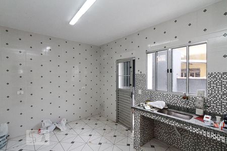 Cozinha de casa para alugar com 1 quarto, 80m² em Chácara Santo Antônio (zona Leste), São Paulo