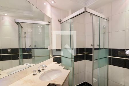 Apartamento para alugar com 200m², 3 quartos e 3 vagas Apartamento para alugar com 200m², 3 quartos e 3 vagasBanheiro do quarto 2