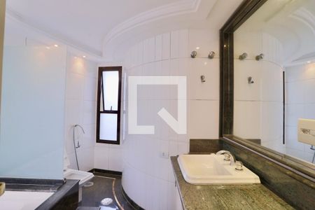 Apartamento para alugar com 200m², 3 quartos e 3 vagas Apartamento para alugar com 200m², 3 quartos e 3 vagasBanheiro do Quarto 3