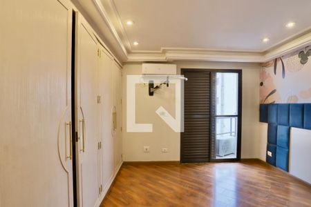 Apartamento para alugar com 200m², 3 quartos e 3 vagas Apartamento para alugar com 200m², 3 quartos e 3 vagasQuarto 3