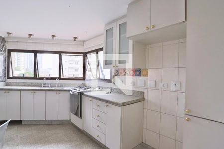 Apartamento para alugar com 200m², 3 quartos e 3 vagas Apartamento para alugar com 200m², 3 quartos e 3 vagasCozinha