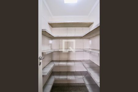 Apartamento para alugar com 200m², 3 quartos e 3 vagas Apartamento para alugar com 200m², 3 quartos e 3 vagasDespensa