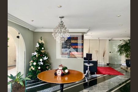 Apartamento para alugar com 200m², 3 quartos e 3 vagas Apartamento para alugar com 200m², 3 quartos e 3 vagasÁrea comum