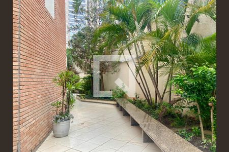 Apartamento para alugar com 200m², 3 quartos e 3 vagas Apartamento para alugar com 200m², 3 quartos e 3 vagasÁrea comum