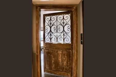 Apartamento para alugar com 200m², 3 quartos e 3 vagas Apartamento para alugar com 200m², 3 quartos e 3 vagasÁrea comum