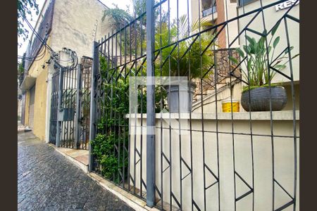 Apartamento para alugar com 200m², 3 quartos e 3 vagas Apartamento para alugar com 200m², 3 quartos e 3 vagasFachada