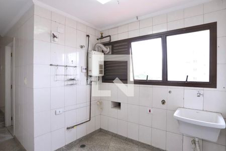 Apartamento para alugar com 200m², 3 quartos e 3 vagas Apartamento para alugar com 200m², 3 quartos e 3 vagasÁrea de Serviço