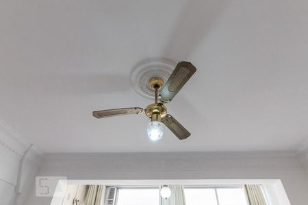 Detalhe sala de apartamento para alugar com 2 quartos, 96m² em Copacabana, Rio de Janeiro