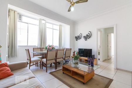 Sala de apartamento para alugar com 2 quartos, 96m² em Copacabana, Rio de Janeiro