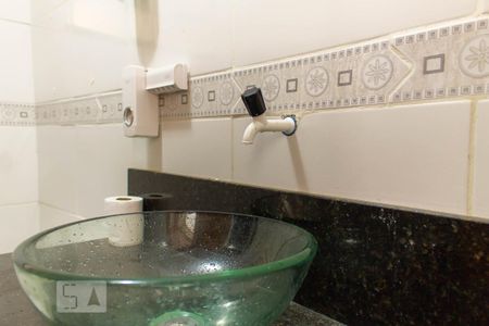Apartamento para alugar com 60m², 2 quartos e 1 vagaBanheiro - Torneira