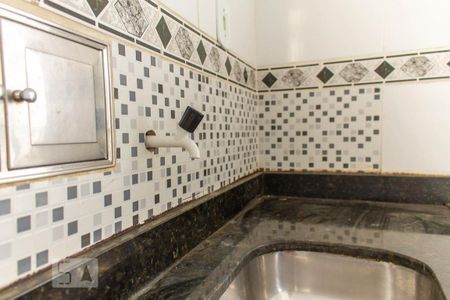 Apartamento para alugar com 60m², 2 quartos e 1 vagaCozinha - Torneira