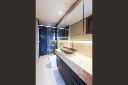 Apartamento à venda com 104m², 2 quartos e 1 vaga Apartamento à venda com 104m², 2 quartos e 1 vagaBanheiro suite