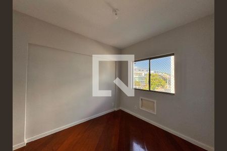 Quarto  de apartamento para alugar com 2 quartos, 85m² em Recreio dos Bandeirantes, Rio de Janeiro