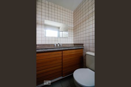 Apartamento para alugar com 85m², 2 quartos e 2 vagas Apartamento para alugar com 85m², 2 quartos e 2 vagasBanheiro da Suíte