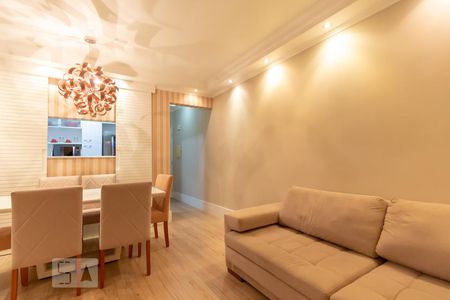 Sala de apartamento para alugar com 3 quartos, 70m² em Jardim Londrina, São Paulo