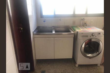 Apartamento para alugar com 270m², 4 quartos e 3 vagas Apartamento para alugar com 270m², 4 quartos e 3 vagasÁrea de Serviço