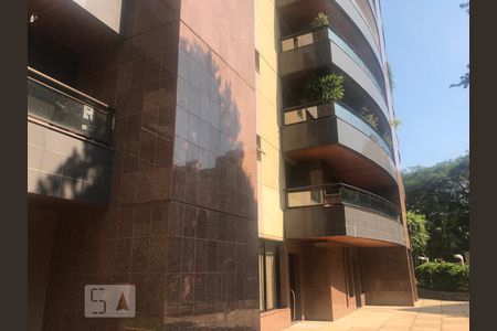 Apartamento para alugar com 270m², 4 quartos e 3 vagas Apartamento para alugar com 270m², 4 quartos e 3 vagasFachada