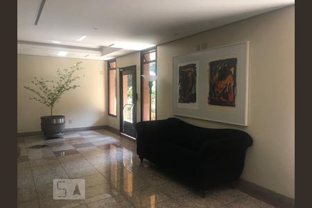 Apartamento para alugar com 270m², 4 quartos e 3 vagas Apartamento para alugar com 270m², 4 quartos e 3 vagasHall de Entrada
