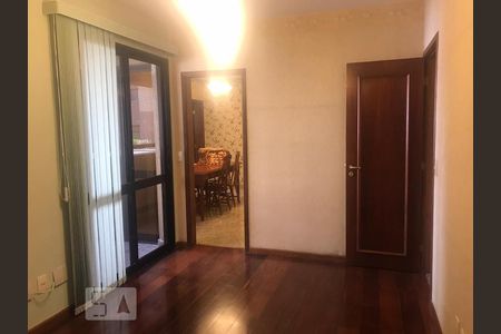 Apartamento para alugar com 270m², 4 quartos e 3 vagas Apartamento para alugar com 270m², 4 quartos e 3 vagasSala