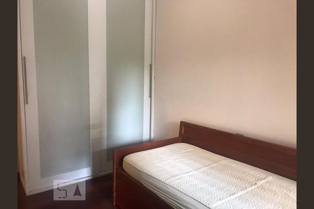 Apartamento para alugar com 270m², 4 quartos e 3 vagas Apartamento para alugar com 270m², 4 quartos e 3 vagasQuarto