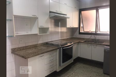 Apartamento para alugar com 270m², 4 quartos e 3 vagas Apartamento para alugar com 270m², 4 quartos e 3 vagasCozinha