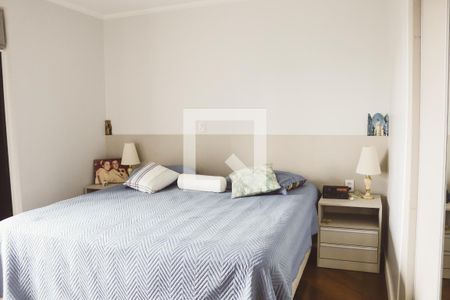 Apartamento à venda com 132m², 3 quartos e 2 vagasSuíte 1