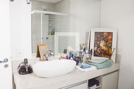 Apartamento à venda com 132m², 3 quartos e 2 vagasBanheiro da Suíte 1