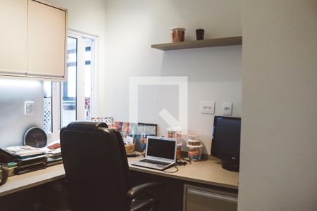 Apartamento à venda com 132m², 3 quartos e 2 vagasEscritório