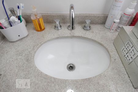 Banheiro de apartamento à venda com 1 quarto, 58m² em Bela Vista, São Paulo