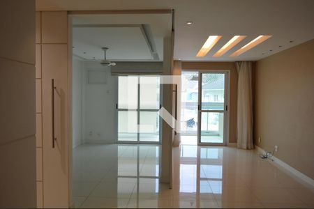 Sala - Porta do quarto aberta de apartamento para alugar com 3 quartos, 92m² em Freguesia (jacarepaguá), Rio de Janeiro