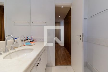 Apartamento à venda com 240m², 4 quartos e 3 vagasQuarto 3 - Suíte