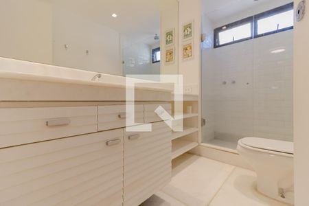 Apartamento à venda com 240m², 4 quartos e 3 vagasQuarto 1 - Suíte 