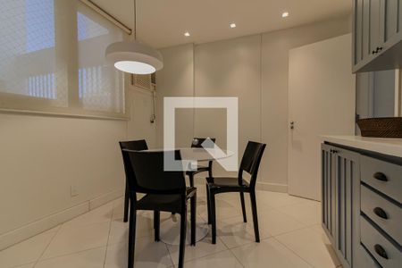 Apartamento à venda com 240m², 4 quartos e 3 vagasCopa / Sala de Almoço