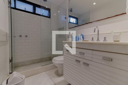 Apartamento à venda com 240m², 4 quartos e 3 vagasQuarto 4 - Suíte