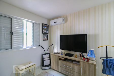 Casa à venda com 100m², 2 quartos e 1 vaga Casa à venda com 100m², 2 quartos e 1 vagaSuíte