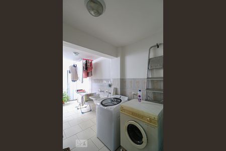 Casa à venda com 100m², 2 quartos e 1 vaga Casa à venda com 100m², 2 quartos e 1 vagaÁrea de Serviço