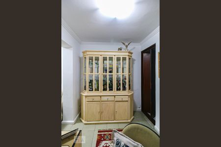 Casa à venda com 100m², 2 quartos e 1 vaga Casa à venda com 100m², 2 quartos e 1 vagaEscritório