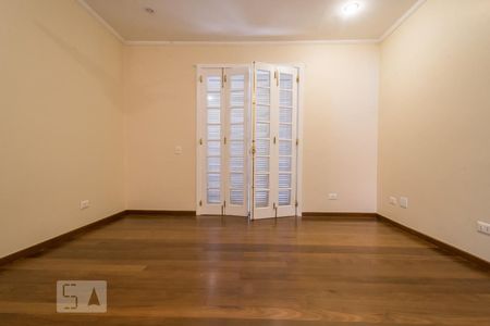 Casa à venda com 480m², 3 quartos e 6 vagasSuíte 2