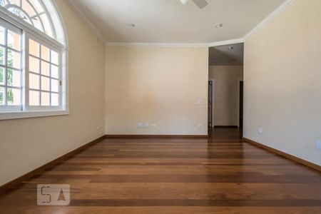 Casa à venda com 480m², 3 quartos e 6 vagasSala Intima 