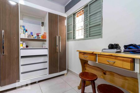 Quarto 2 de casa para alugar com 2 quartos, 80m² em Vila Buenos Aires, São Paulo