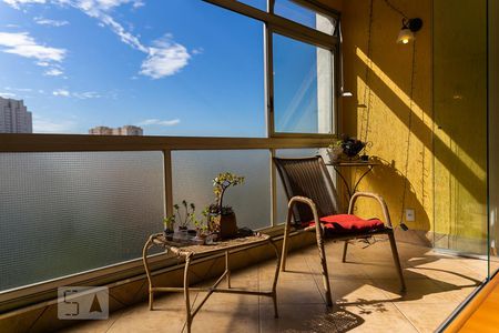 Apartamento à venda com 144m², 3 quartos e 2 vagasSacada