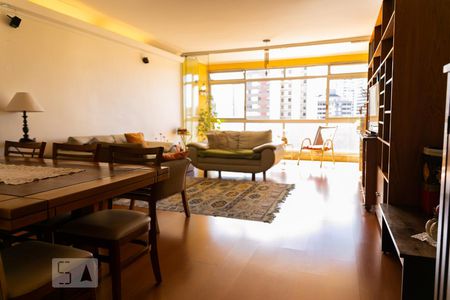 Apartamento à venda com 144m², 3 quartos e 2 vagasSala