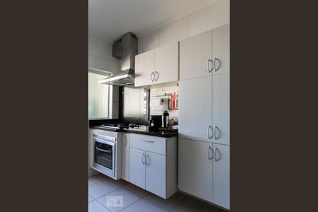 Apartamento à venda com 144m², 3 quartos e 2 vagasCozinha