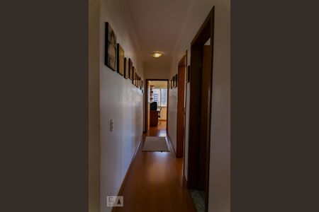 Apartamento à venda com 144m², 3 quartos e 2 vagasCorredor