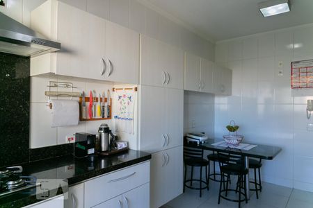 Apartamento à venda com 144m², 3 quartos e 2 vagasCozinha