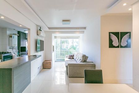 Sala de apartamento para alugar com 2 quartos, 74m² em Passo da Areia, Porto Alegre
