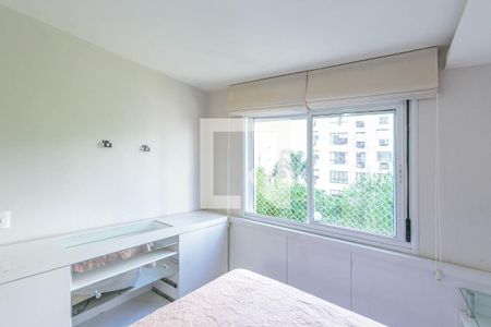 Quarto 1 de apartamento para alugar com 2 quartos, 74m² em Passo da Areia, Porto Alegre