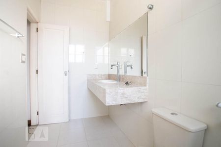 Apartamento à venda com 83m², 2 quartos e 1 vaga Apartamento à venda com 83m², 2 quartos e 1 vagaBanheiro